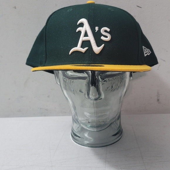 Oakland Athletics A's New Era Authentic On-Field 59FIFTY Fitted Hat Size 8 - Picture 1 of 13